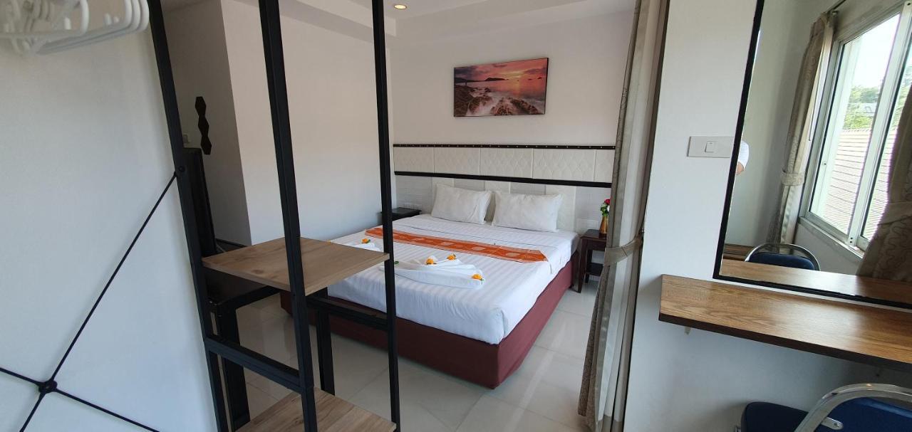 Patong At Home Hotel المظهر الخارجي الصورة