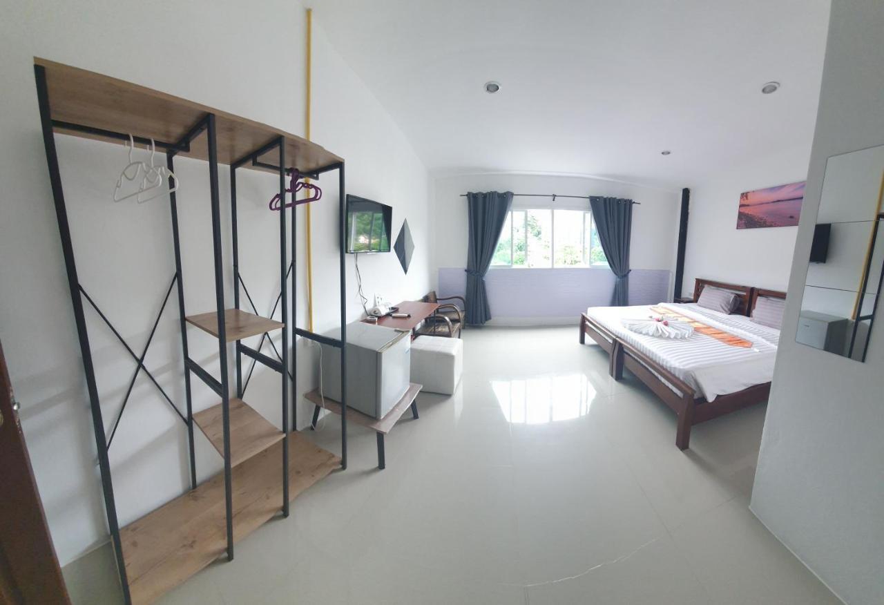 Patong At Home Hotel المظهر الخارجي الصورة